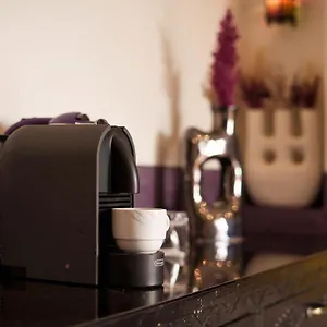 رياد Albakech Boutique &